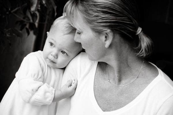 20101112Olivia_0009-bw-600