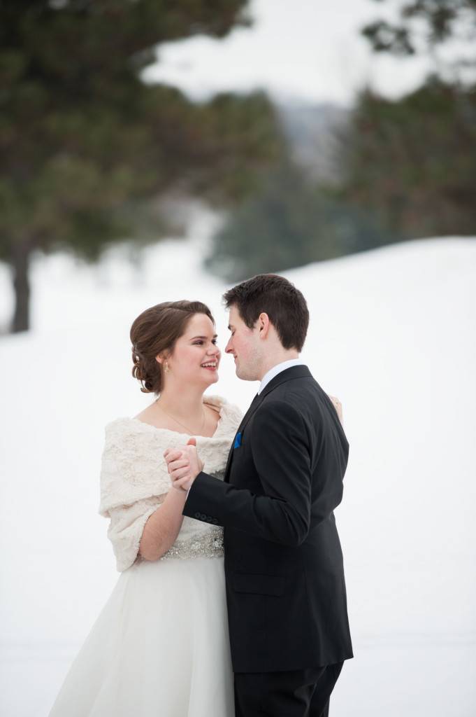 Christine and Ryan's winter wedding at St. Thomas More Church and Prestwick Golf Course