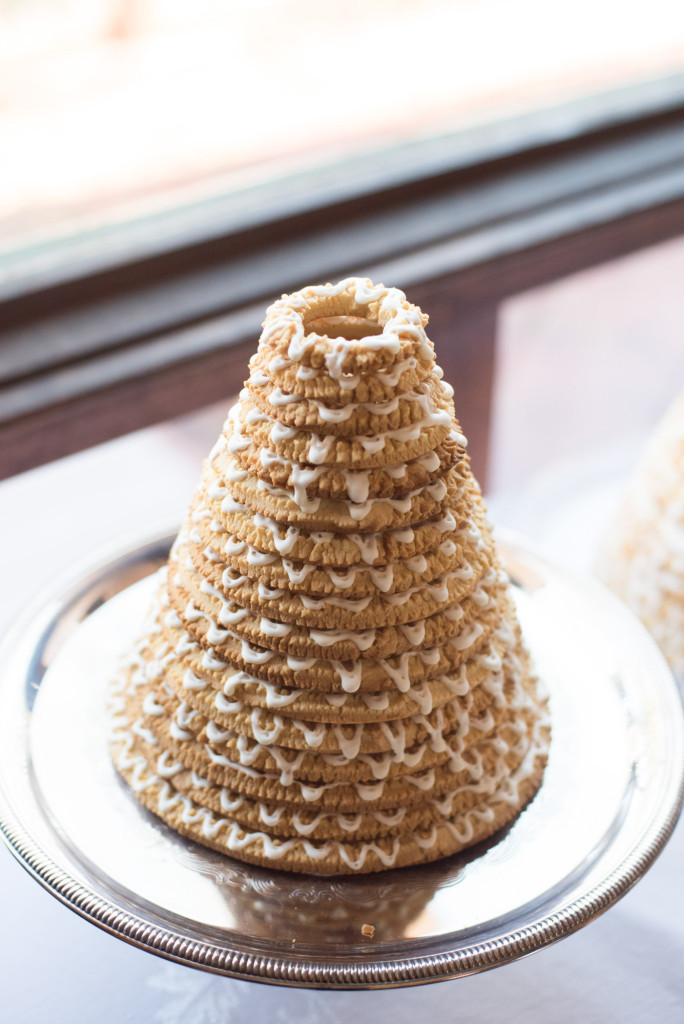 David and Mary's intimate winter Pi Day wedding