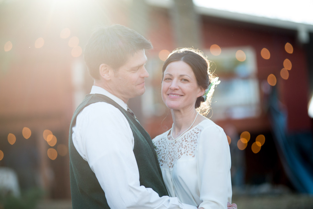 David and Mary's intimate winter Pi Day wedding
