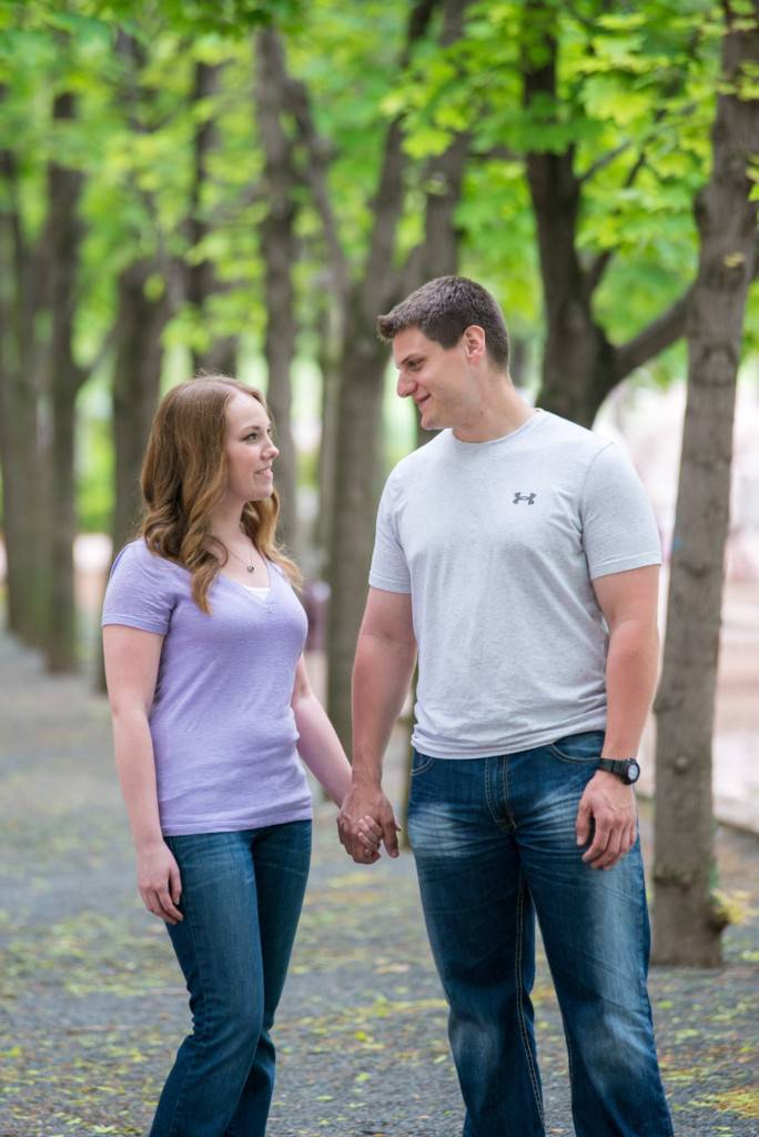 Amanda and Zach's summer engagement at Centennial Lakes Park