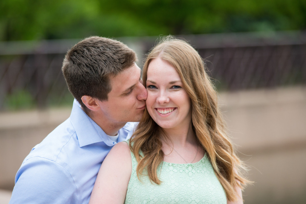 Amanda and Zach's summer engagement at Centennial Lakes Park
