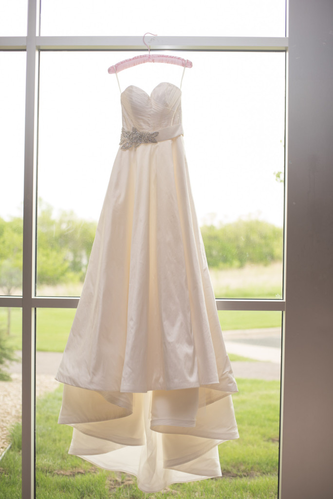 Danielle and Jared's spring wedding in Buffalo, MN