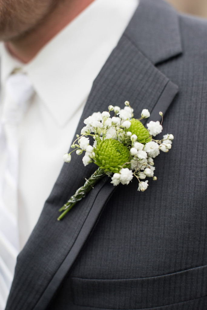 Danielle and Jared's spring wedding in Buffalo, MN