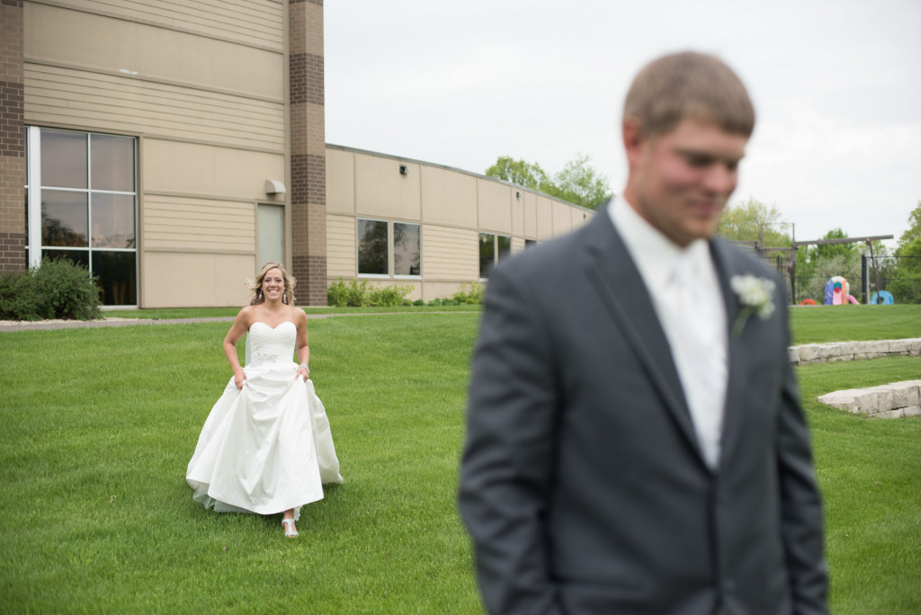Danielle and Jared's spring wedding in Buffalo, MN