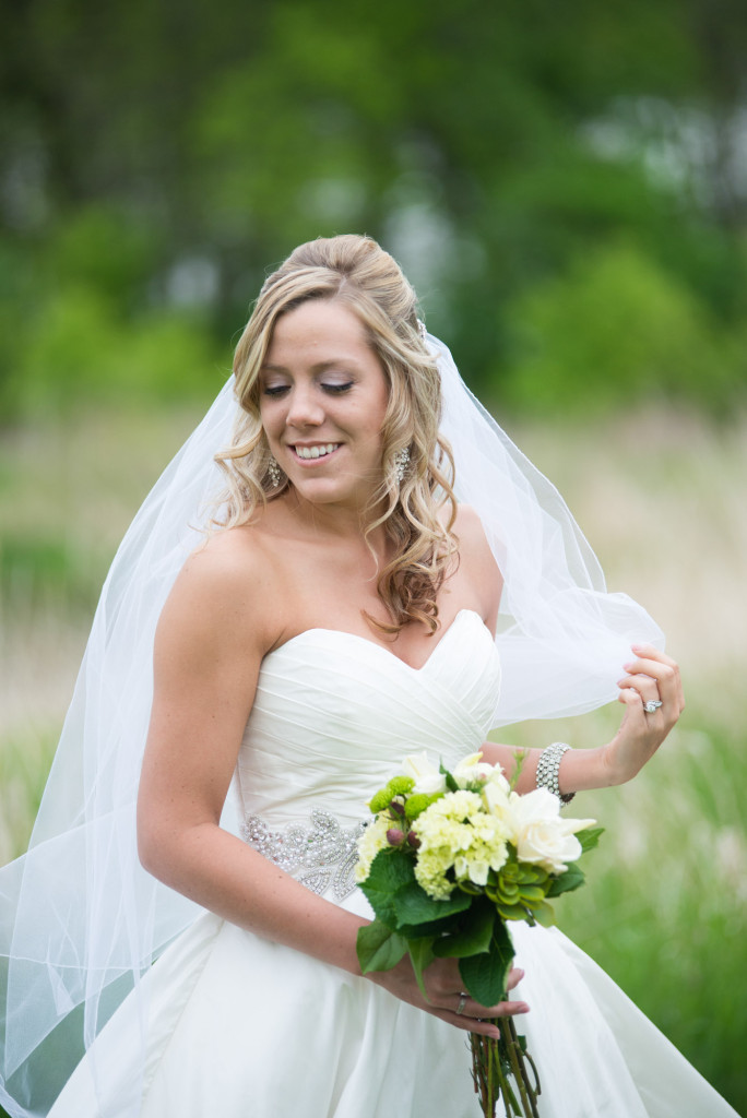 Danielle and Jared's spring wedding in Buffalo, MN