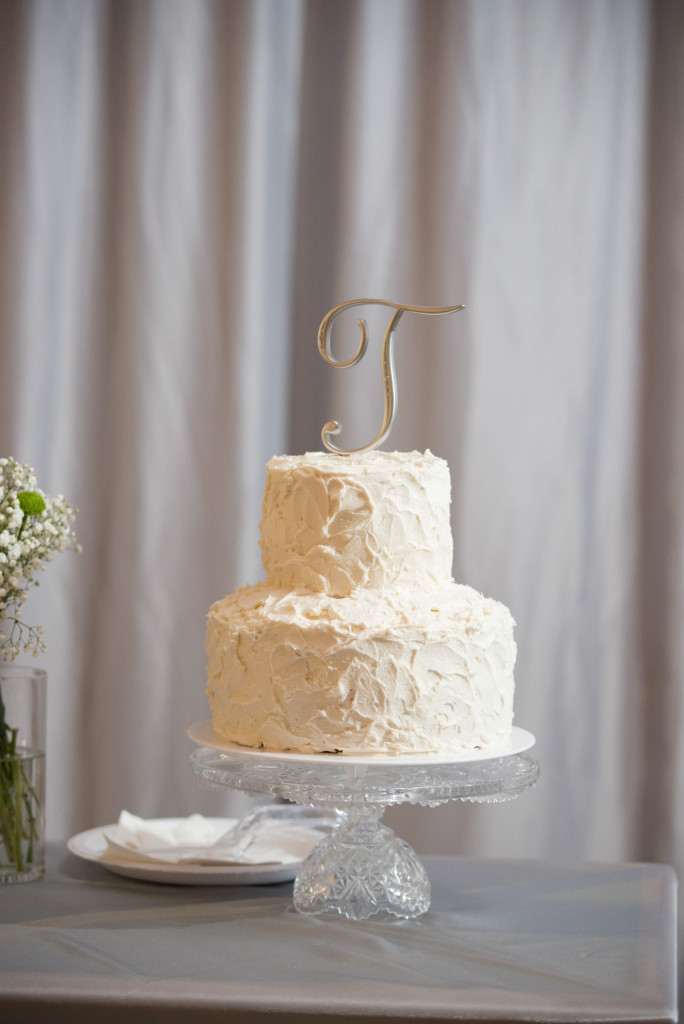 Danielle and Jared's spring wedding in Buffalo, MN