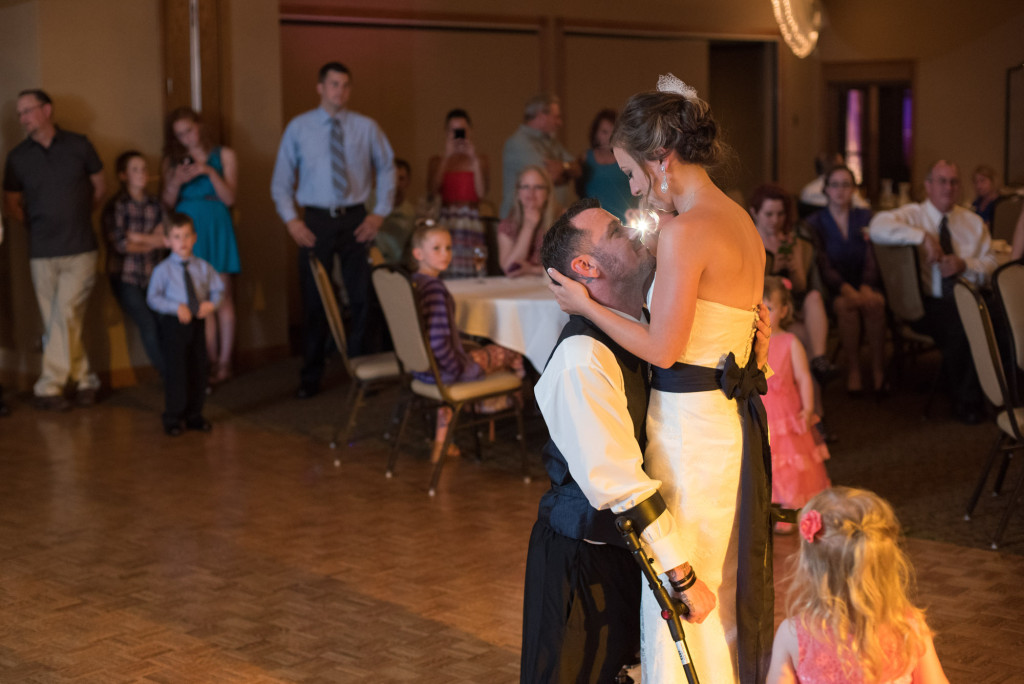 Kimberly and Kyle's summer wedding at Majestic Oaks in Andover, MN