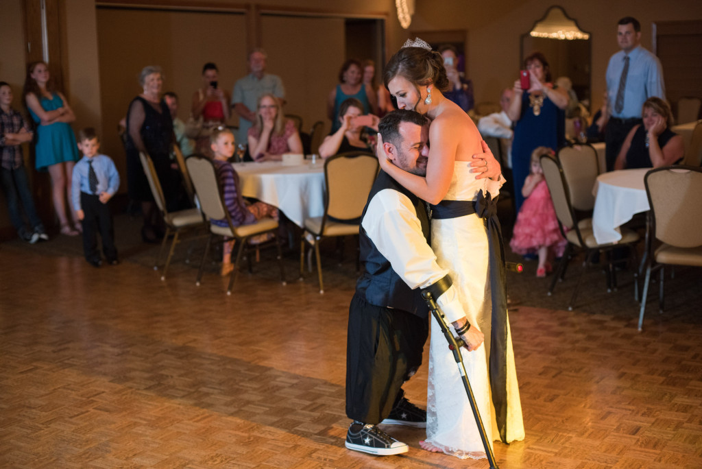 Kimberly and Kyle's summer wedding at Majestic Oaks in Andover, MN