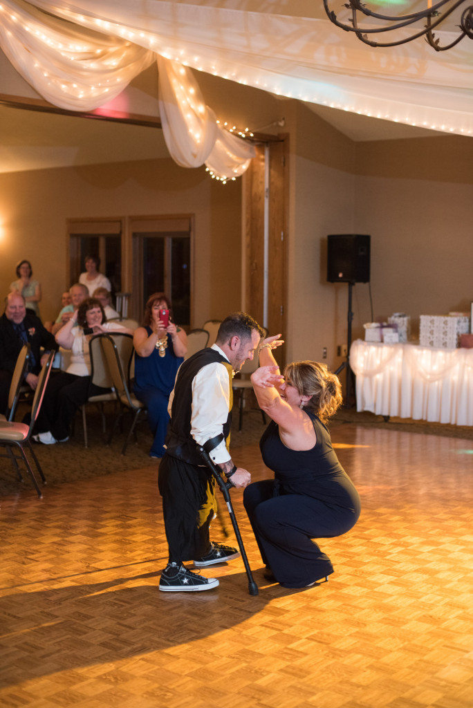 Kimberly and Kyle's summer wedding at Majestic Oaks in Andover, MN