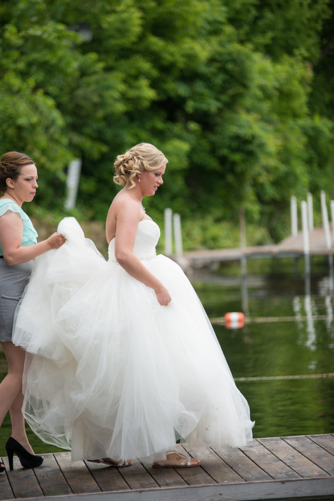 Gigi and Matt's nautical wedding on Lake Minnetonka