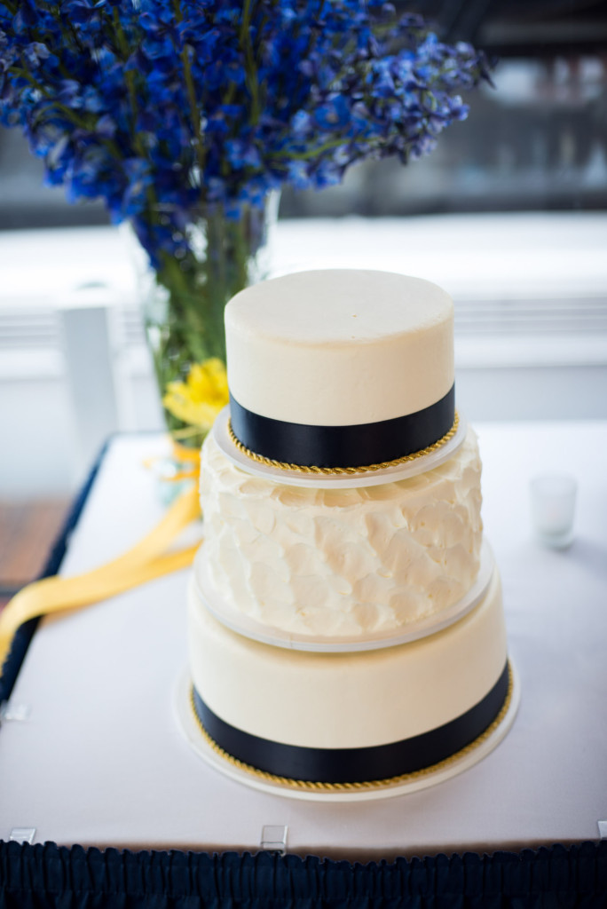 Gigi and Matt's nautical wedding on Lake Minnetonka