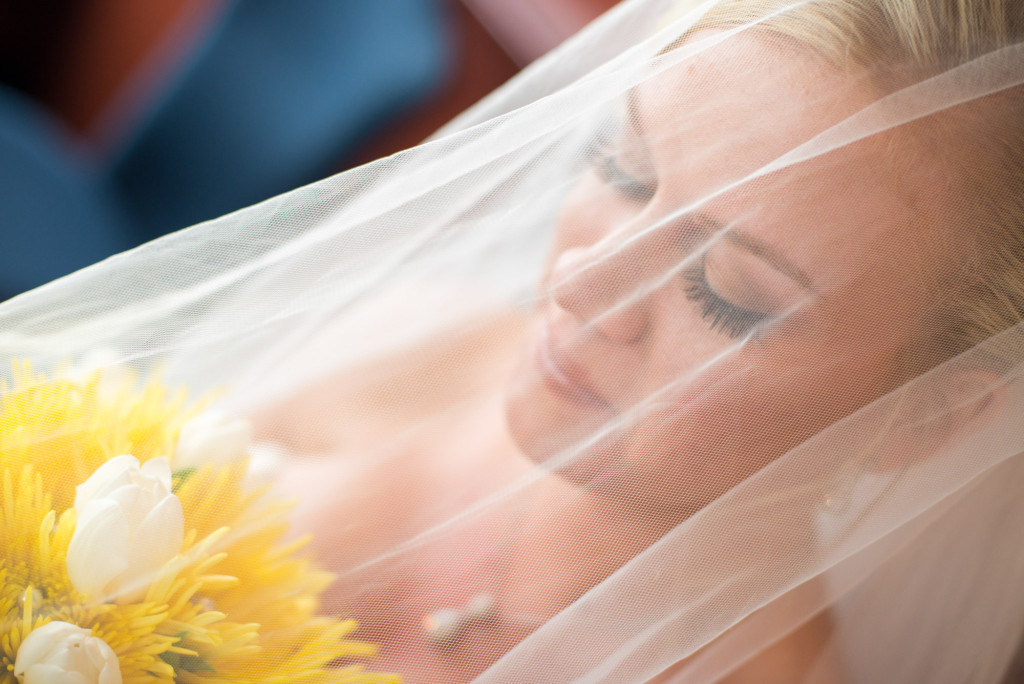 Gigi and Matt's nautical wedding on Lake Minnetonka