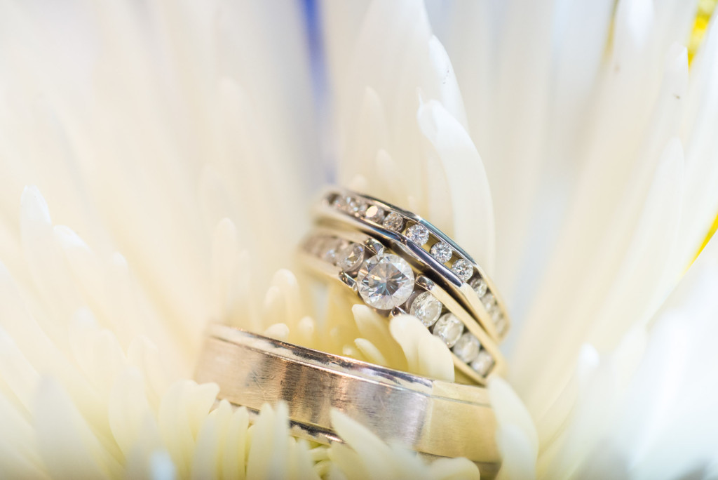 Gigi and Matt's nautical wedding on Lake Minnetonka