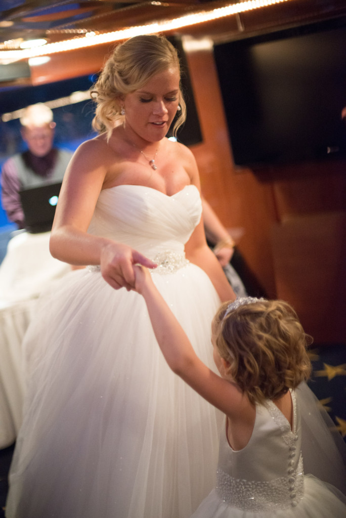 Gigi and Matt's nautical wedding on Lake Minnetonka
