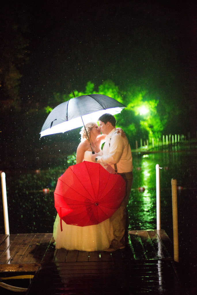 Gigi and Matt's nautical wedding on Lake Minnetonka