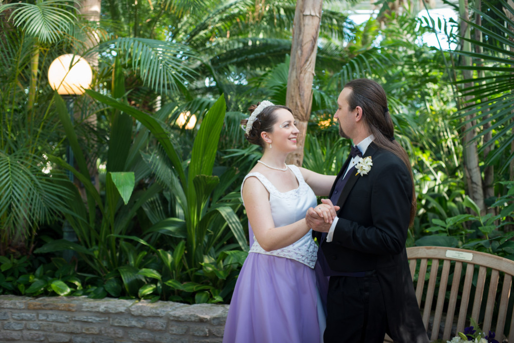 Kirsten and Damon's summer wedding at Como with celi dance reception in St. Paul, MN
