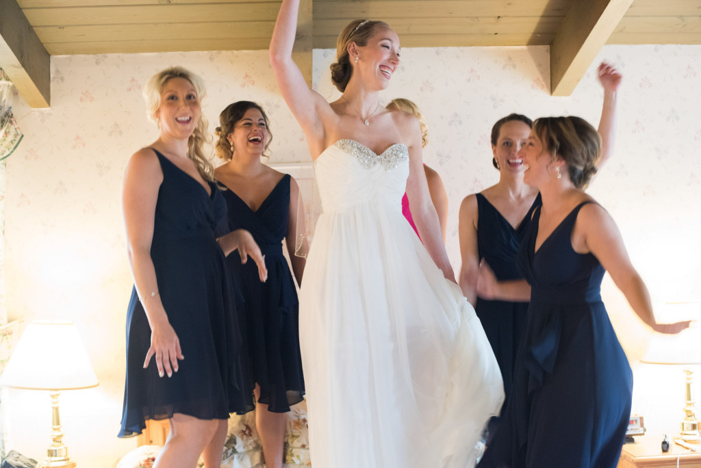 Kelly and Jeremy's summer wedding on the St. Croix river in Hudson, WI