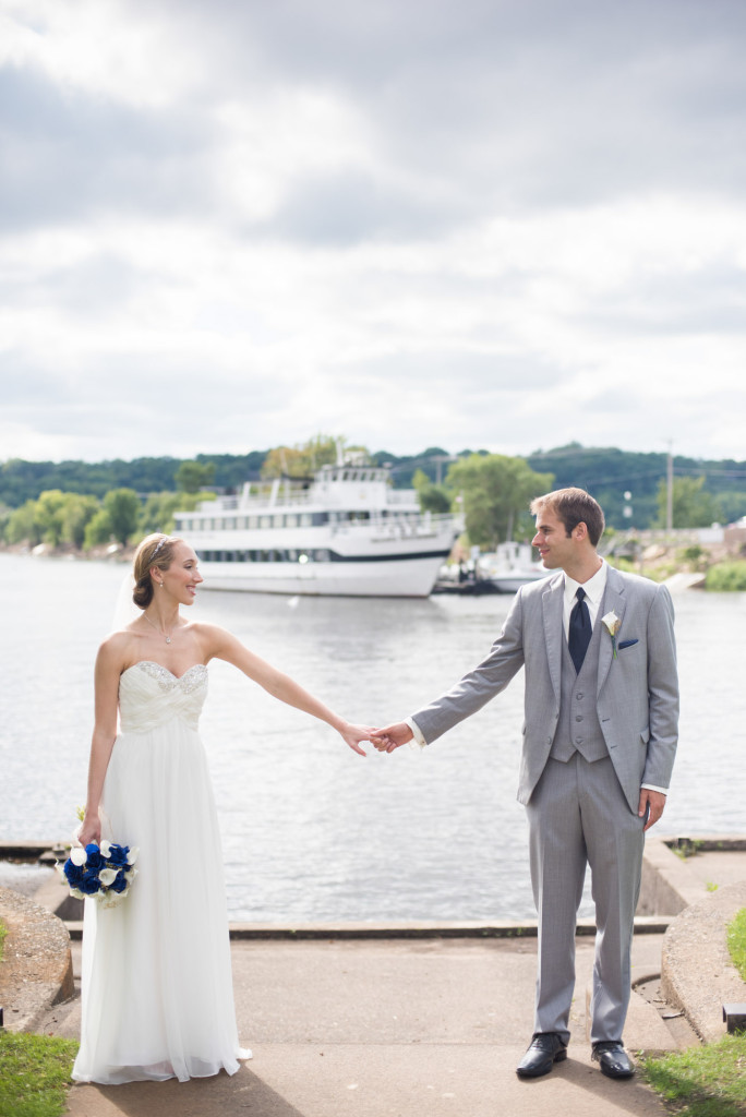 Kelly and Jeremy's summer wedding on the St. Croix river in Hudson, WI