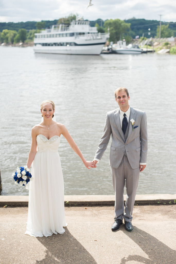 Kelly and Jeremy's summer wedding on the St. Croix river in Hudson, WI