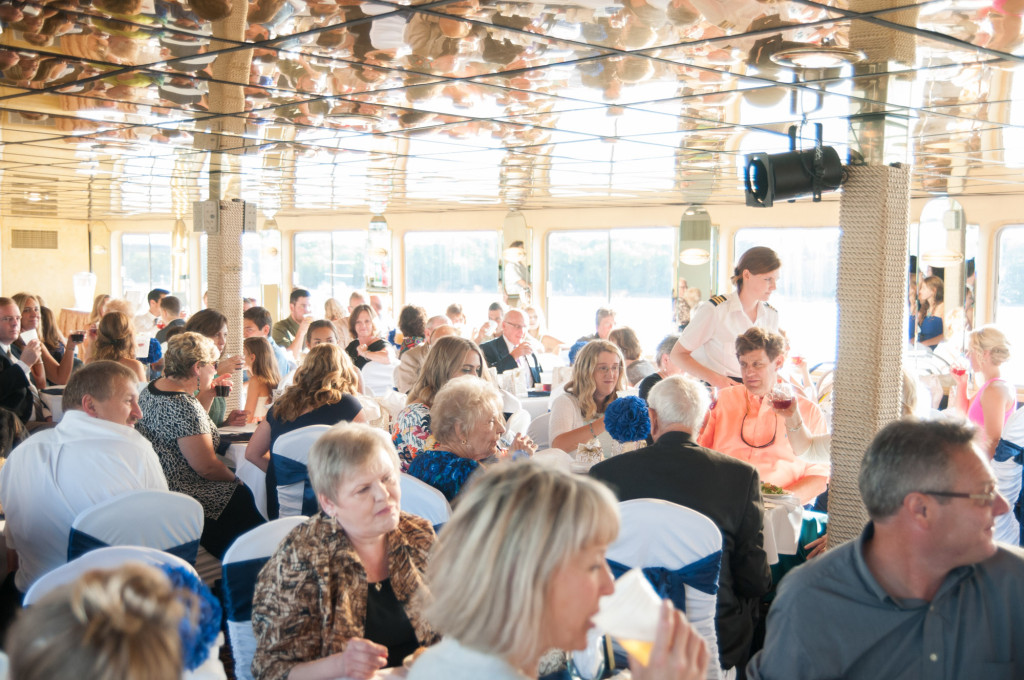 Kelly and Jeremy's summer wedding on the St. Croix river in Hudson, WI
