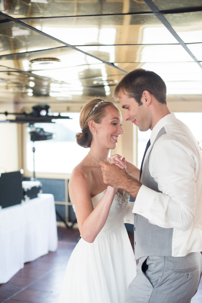 Kelly and Jeremy's summer wedding on the St. Croix river in Hudson, WI