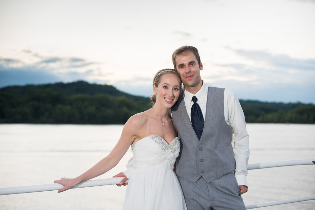Kelly and Jeremy's summer wedding on the St. Croix river in Hudson, WI