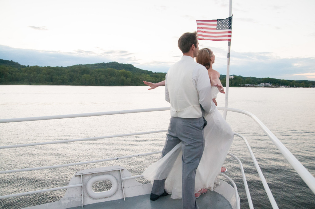 Kelly and Jeremy's summer wedding on the St. Croix river in Hudson, WI