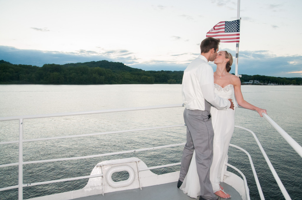Kelly and Jeremy's summer wedding on the St. Croix river in Hudson, WI