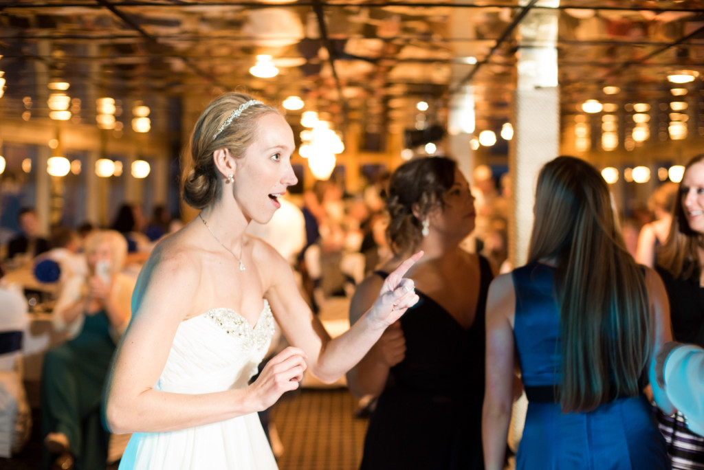Kelly and Jeremy's summer wedding on the St. Croix river in Hudson, WI