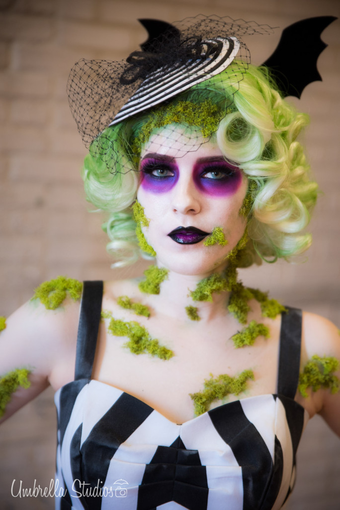 Alexandra Hanson's gender bent Beetlejuice cosplay