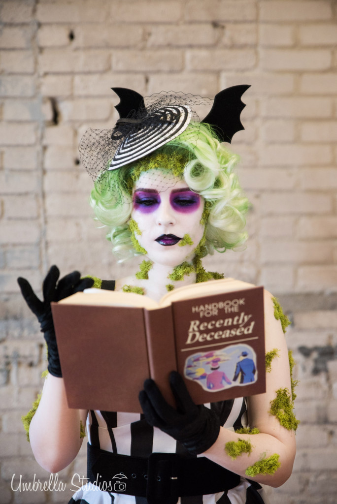 Alexandra Hanson's gender bent Beetlejuice cosplay