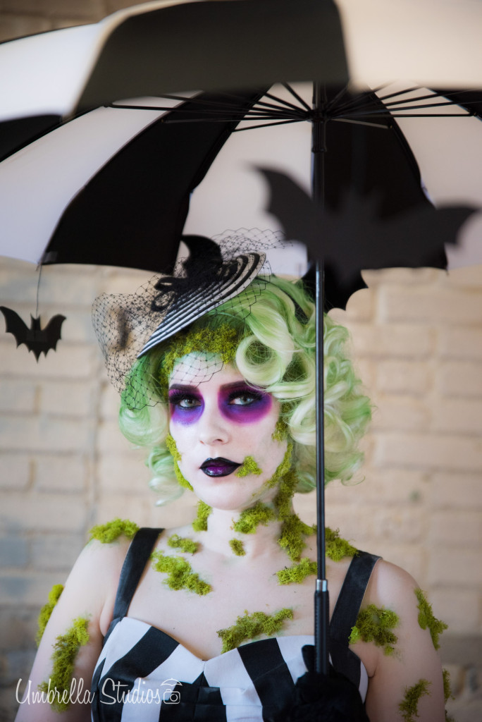 Alexandra Hanson's gender bent Beetlejuice cosplay