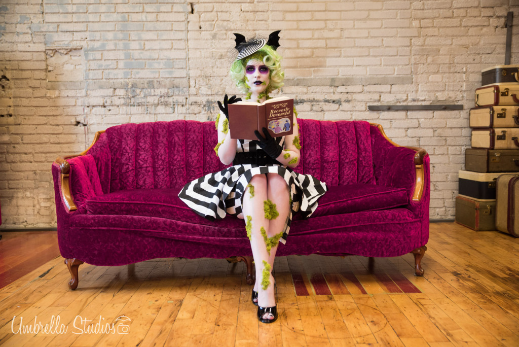 Alexandra Hanson's gender bent Beetlejuice cosplay