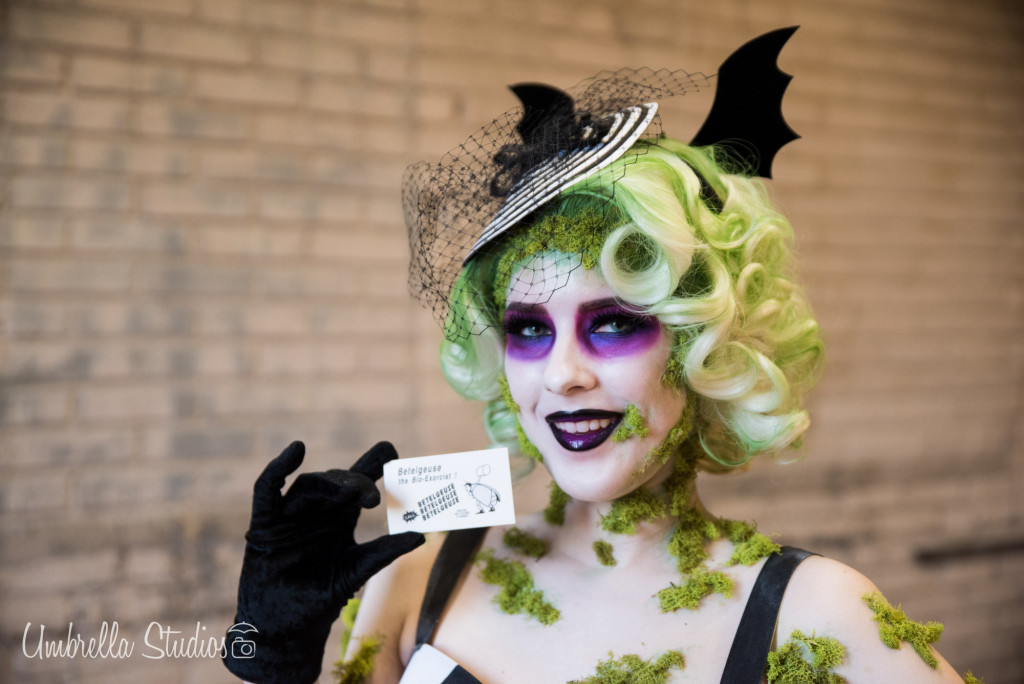 Alexandra Hanson's gender bent Beetlejuice cosplay