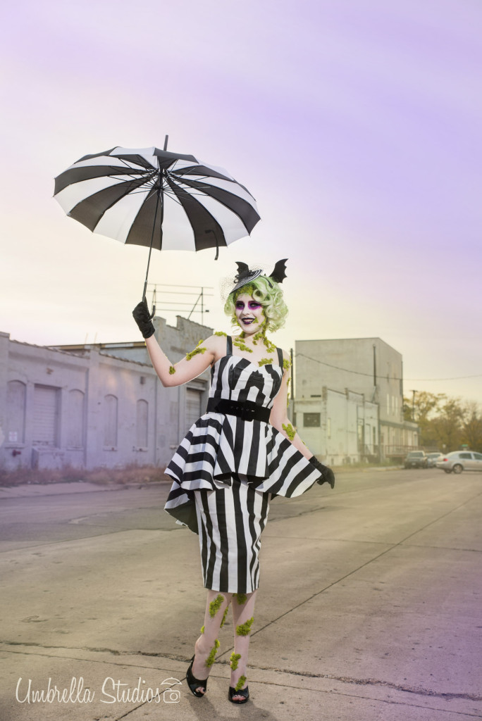 Alexandra Hanson's gender bent Beetlejuice cosplay
