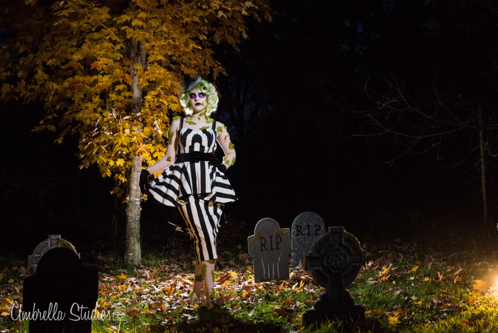 Alexandra Hanson's gender bent Beetlejuice cosplay